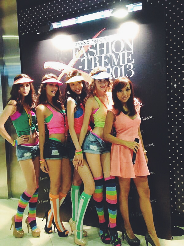 La Senza ION Orchard Singapore store opening lingerie event photowall group shot with models